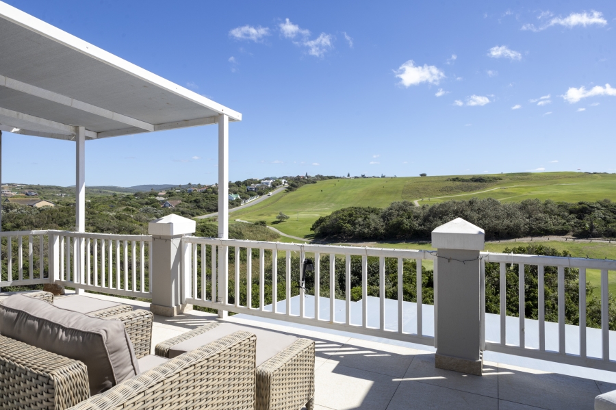 4 Bedroom Property for Sale in West Beach Eastern Cape